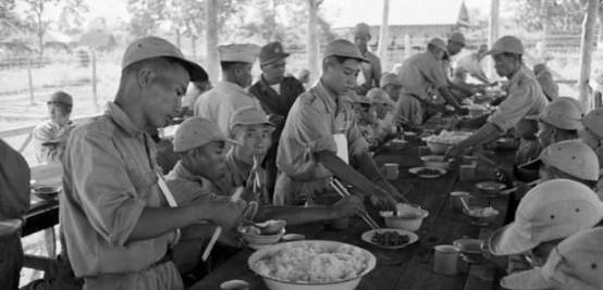 抗戰期間的國共軍隊伙食，有的部隊吃肉吃到膩