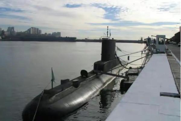 馬島戰爭主題：深海孤狼風浪起——英阿潛艇戰