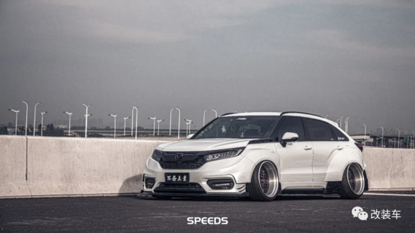 全國首例寬體本田冠道猶如“小坦克”,車主是不是按F上車的? 全國首例寬體本田冠道猶如“小坦克”,車主是不是按F上車的?