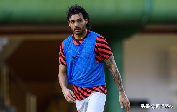 國足未來不止高拉特一箇中場選項!24歲新秀潛力巨大,攻擊力強悍 國足未來不止高拉特一箇中場選項!24歲新秀潛力巨大,攻擊力強悍