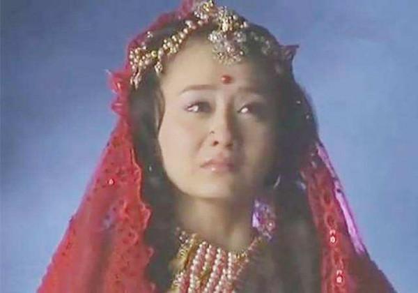 皮相美人不耐老，陳德容25歲就顏垮，陳紅上了年紀還沒陶虹美