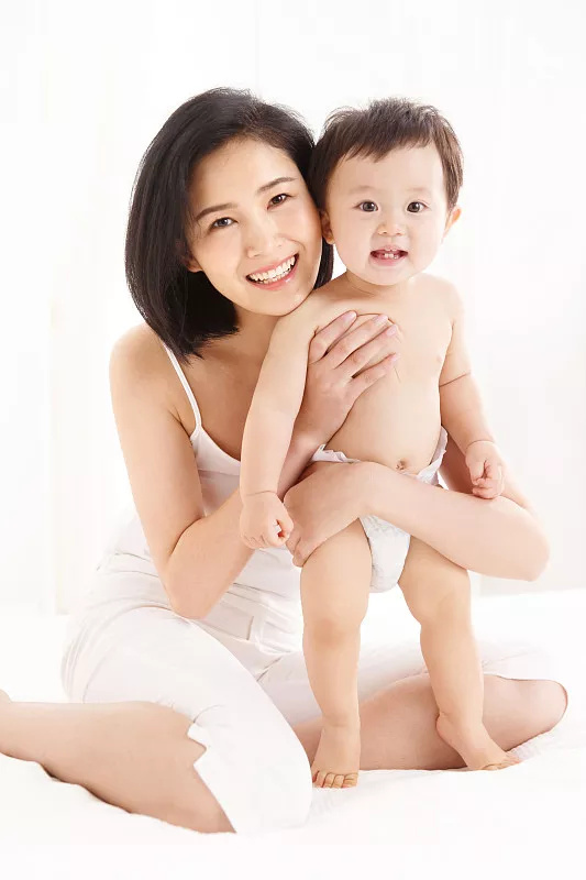 生完小寶2個月，體重從110斤長到135斤，想想都心碎