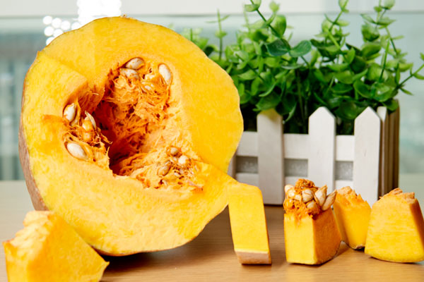 糖尿病人用蒸南瓜當主食，可以嗎？糖友親測，公佈食用前後的血糖