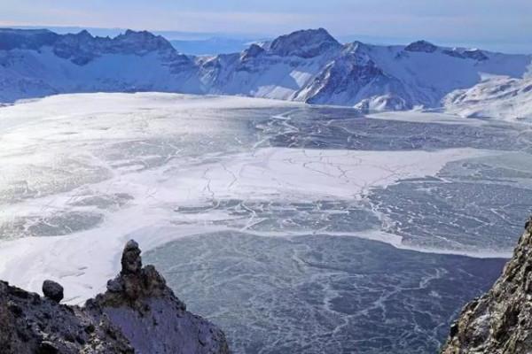 長白山的天池到底有多美？