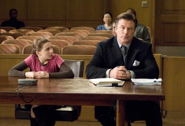 女孩一出生，就被母親送上手術檯，給姐姐捐獻各種器官，虐心電影