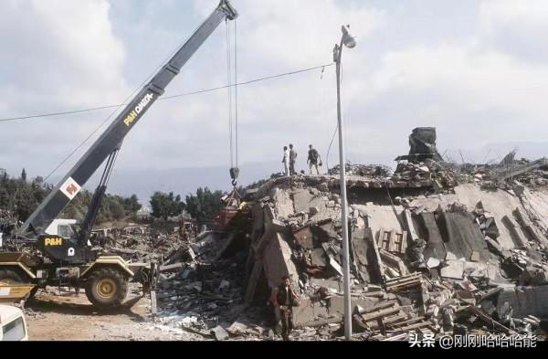 一聲巨響,大樓消失了,241名美軍死亡 一聲巨響,大樓消失了,241名美軍死亡