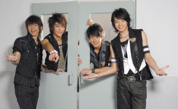 曾紅遍大街小巷，卻突然消失的6個組合：至上勵合與小虎隊上榜