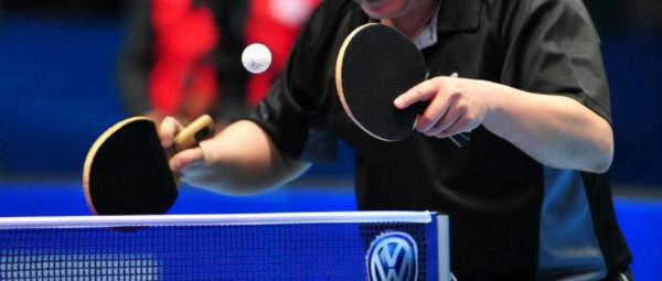 3招教你處理乒乓球半出臺球