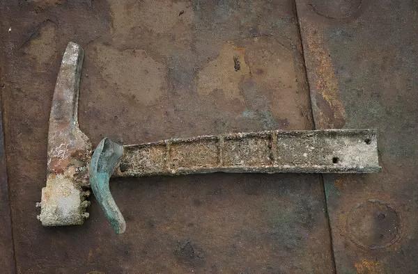 新加坡海域古沉船發現大批元青花