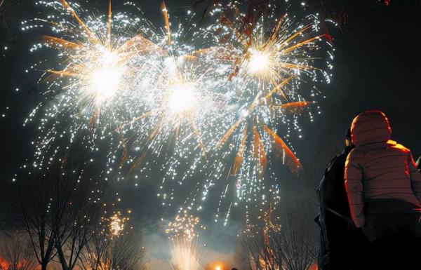 開國上將宋任窮的愛情:結婚的窯洞只有8平方米,夫妻風雨走過70年 開國上將宋任窮的愛情:結婚的窯洞只有8平方米,夫妻風雨走過70年