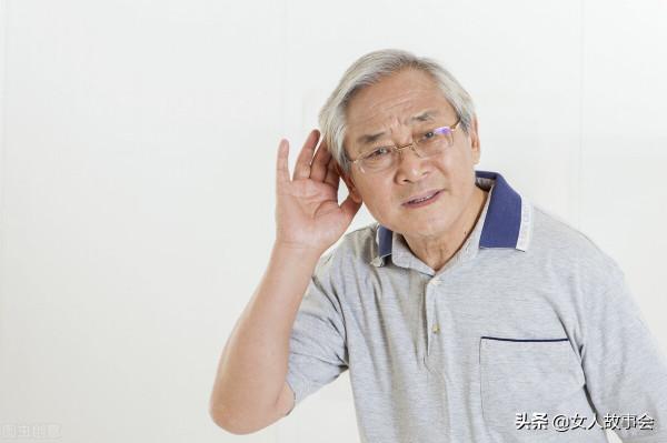 72歲老人：我退休工資4500，回農村居住，感覺錢不夠用