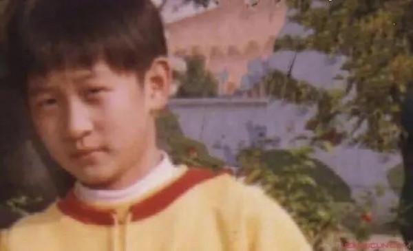 從相聲一哥到錢途盡毀,背叛郭德綱11年後,曹金正在自食其果 從相聲一哥到錢途盡毀,背叛郭德綱11年後,曹金正在自食其果