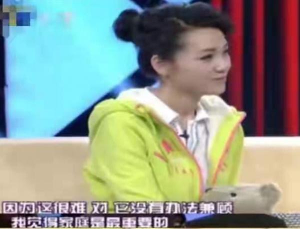 “安徽衛視一姐”周群：大火時與郭德綱傳緋聞，如今自曝月薪3000