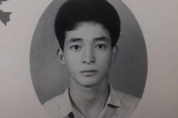 擁有娃娃般外貌的120萬油管博主，如何回答整容疑惑的呢？