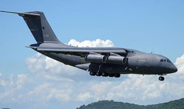 整整16萬套！新型過冬被裝搭乘3架胖妞“運-20”直飛西部一線部隊