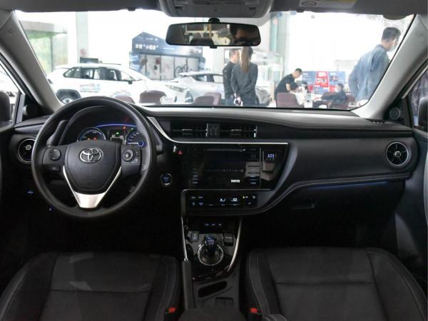 1.3L油耗日系家轎，熱銷實力極其耐用，實拍卡羅拉雙擎E+