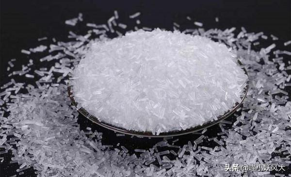 味精從清水變雞汁的神調料，到不少人口中的害人精，經歷了什麼？