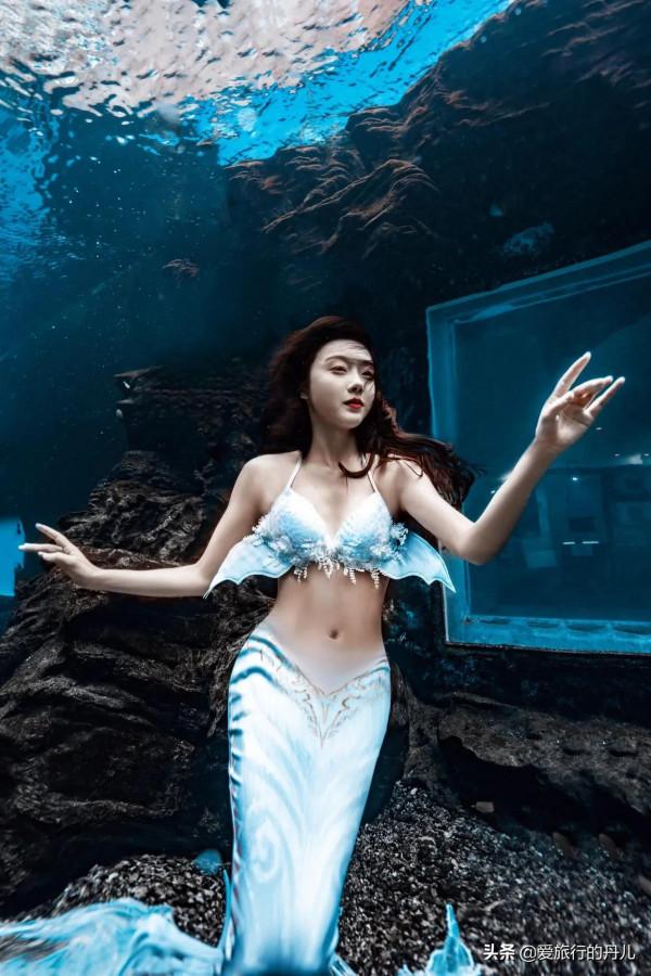 宣璐化身美人魚，優雅靈動，美麗動人