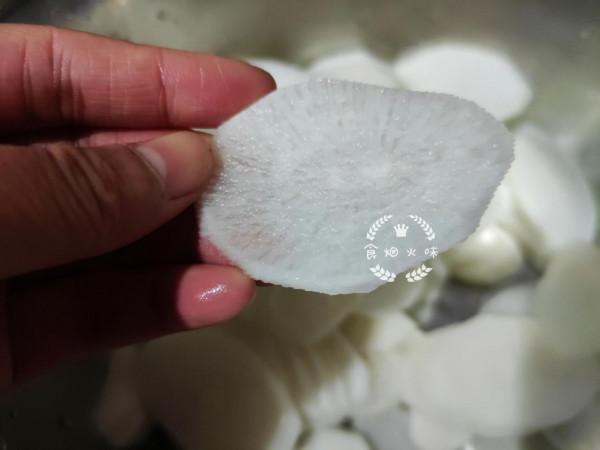 冬天多吃蘿蔔，加入它一起煮，營養加倍，清甜鮮美，大人小孩喜歡