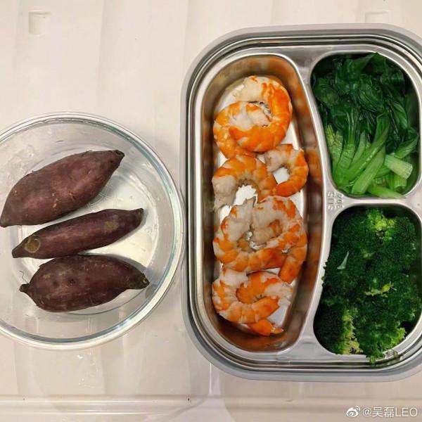 吳磊減肥食譜大公開,引來90萬人點贊,網友:我也能做到 吳磊減肥食譜大公開,引來90萬人點贊,網友:我也能做到