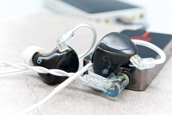 飛瀑之下，必有深潭——鑠耳EJ09與EJ07M試聽有感