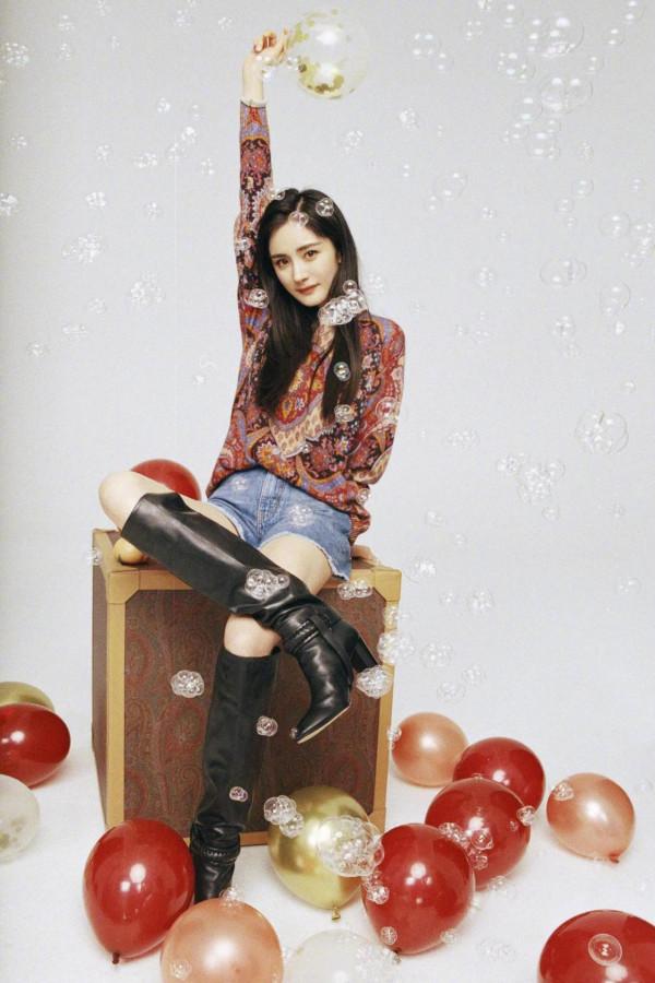 楊冪雜誌封面大片曝光、高階中透露著俏皮可愛氣質 楊冪雜誌封面大片曝光、高階中透露著俏皮可愛氣質