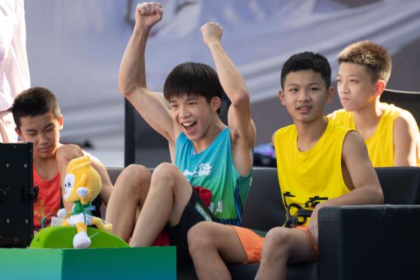 全運會|14歲攀巖冠軍:長大還是想當個醫生 全運會|14歲攀巖冠軍:長大還是想當個醫生