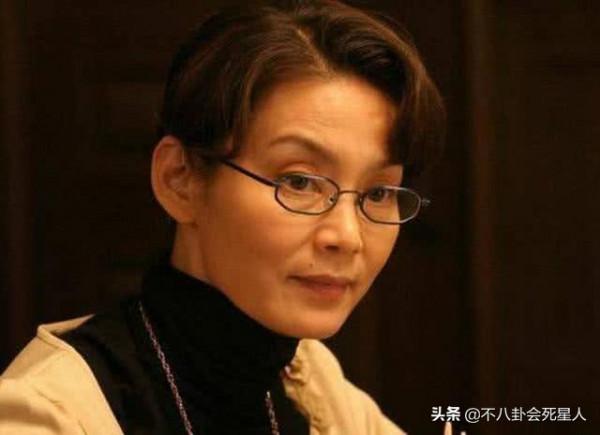 年輕貌美如花，老了狀態各異，這10位女星告訴你：歲月也會敗美人