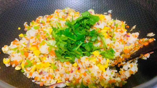 擔心超重肥胖，晚餐我經常這樣做，顏色鮮豔、營養全，吃撐不會胖