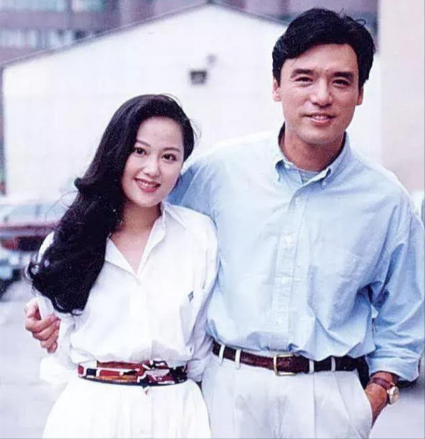 買價值60萬的菜刀，一個小時花光80萬，這8位明星真是有錢任性