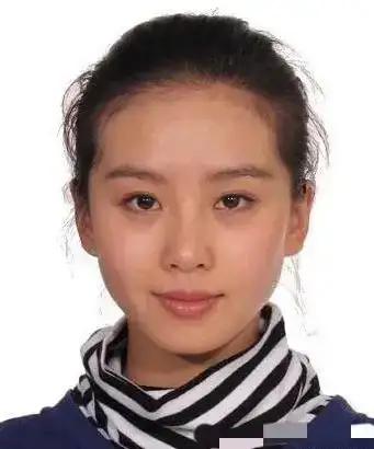 不化妝的女明星，有些很普通，有些也很漂亮，確實很美