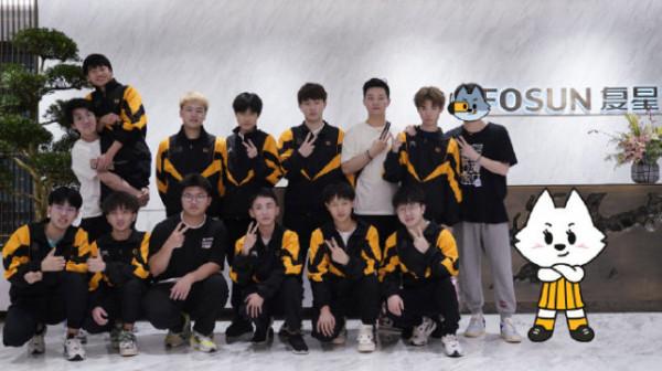 狼隊今嶼打野略顯隱形,妖刀搶龍立功,冠軍四人組有八強的水平 狼隊今嶼打野略顯隱形,妖刀搶龍立功,冠軍四人組有八強的水平