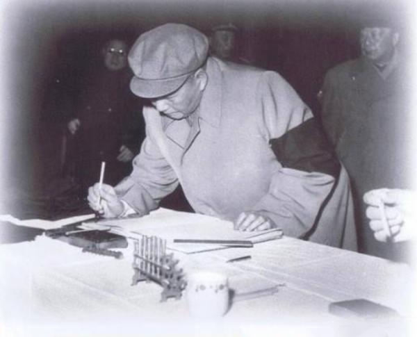 羅榮桓逝世,毛主席夜不能寐,悼念時當眾流淚:這是一個好同志啊 羅榮桓逝世,毛主席夜不能寐,悼念時當眾流淚:這是一個好同志啊