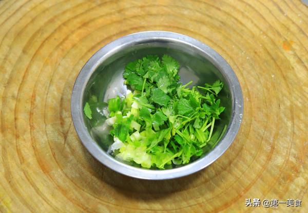 大蝦別再白灼了，試試這樣新搭配，外酥裡嫩味道香，茶香四溢