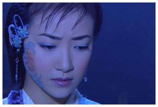 周海媚變滅絕師太，葉童一人演三代，翻拍劇裡多少熟臉在賣情懷？