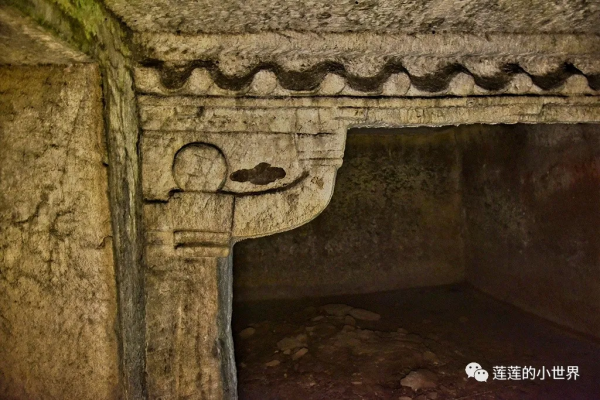 尋古蹟的蓮蓮:神秘洞穴 | 古郪國消逝後的郪江崖墓群 尋古蹟的蓮蓮:神秘洞穴 | 古郪國消逝後的郪江崖墓群