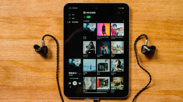 七彩虹小尾巴 CDA-M1 + 五重奏評測:超進取的新丁,牽手新生代旗艦 七彩虹小尾巴 CDA-M1 + 五重奏評測:超進取的新丁,牽手新生代旗艦