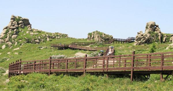 壩上第一峰，冰山樑