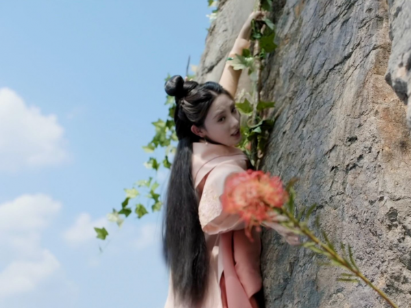 一段劇情，一段佳話，誰能蕩氣迴腸，唯我東宮女孩彭小苒