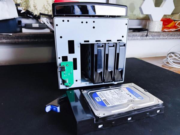 吃了尼卡果實的自由NAS！保姆級萬由新手使用+最佳化+Docker教程