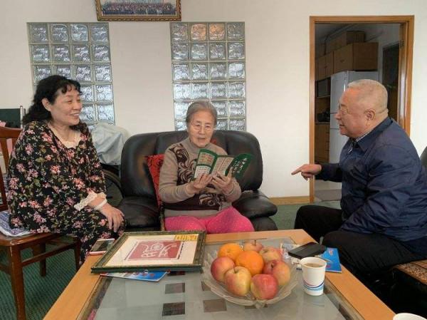 1985年，梁大牙去世，妻子提出唯一請求，中央立即批示：同意