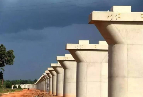 印度揚言超越中國基建，最高大橋即將竣工，又爛尾還是成為第一？