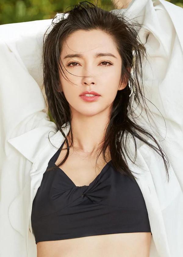 李冰冰驚豔寫真集