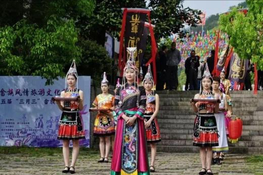 福建和浙江交界處集中的畲族沒有漢化