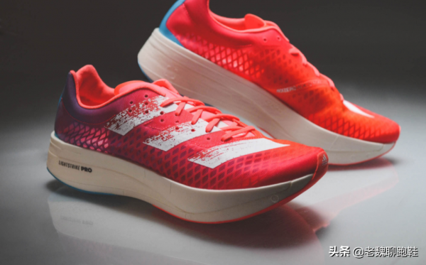 為什麼穿阿迪跑不了多久就會累?原來,和材料很有關係 為什麼穿阿迪跑不了多久就會累?原來,和材料很有關係