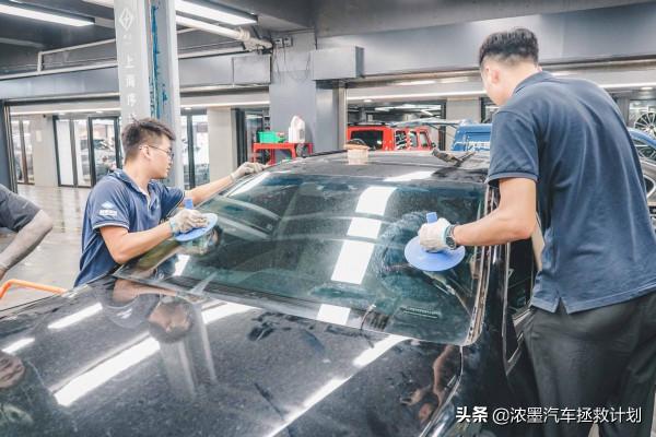 「奇怪の風」修復一臺行駛異響漏風的豐田皇冠，守護經典再次動人