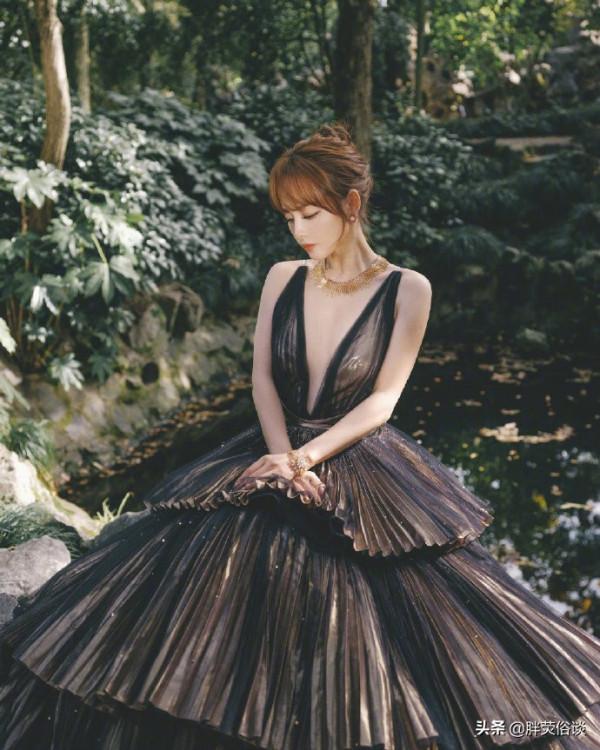 張嘉倪不愧是瓊瑤看中的紫菱,真的好美 張嘉倪不愧是瓊瑤看中的紫菱,真的好美