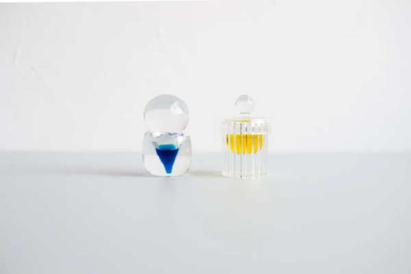 會有人買嗎？這看起來如此“雞肋”的玻璃墨水瓶