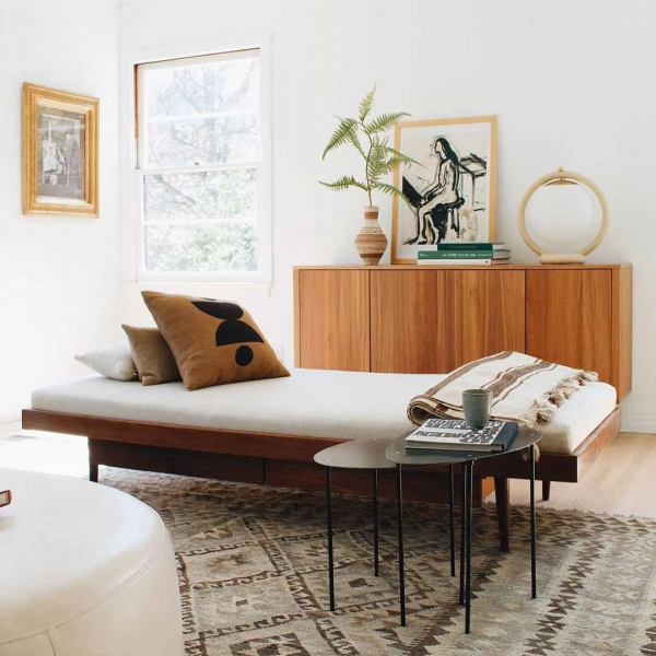 客廳不放沙發、茶几！反用這些，顏值美炸又省空間