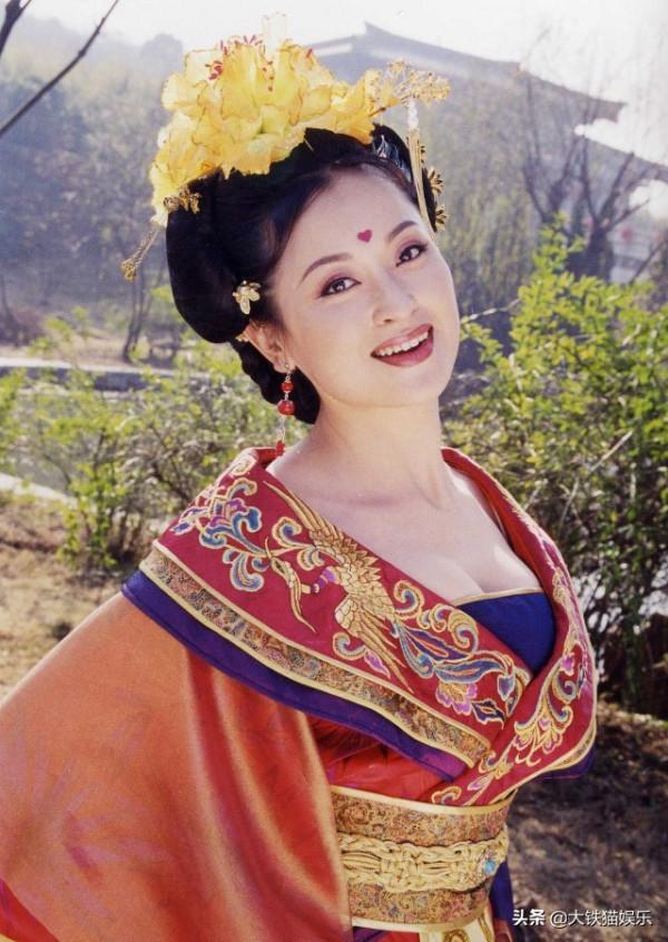 哈爾濱盛產美人,10位冰城女星,個個盤正條順,甩網紅臉幾條街 哈爾濱盛產美人,10位冰城女星,個個盤正條順,甩網紅臉幾條街